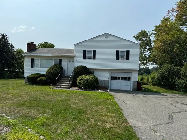 $3,200 | 587 Boston Road, Billerica, MA 01821