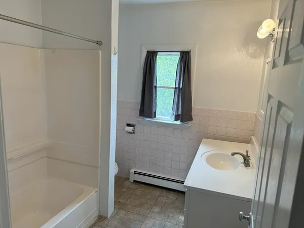 $3,200 | 587 Boston Road, Billerica, MA 01821