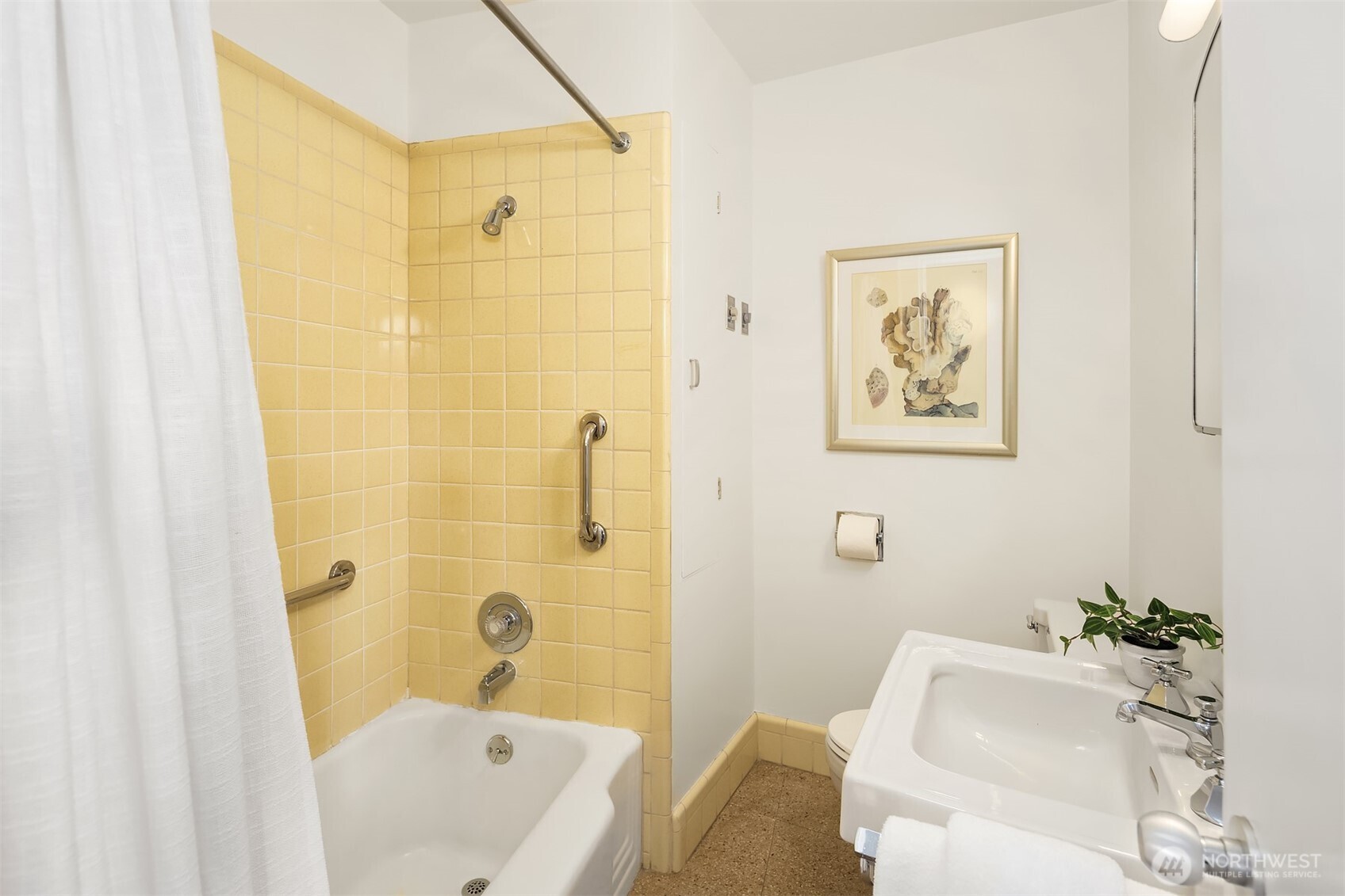 3704 48th Avenue Northeast Seattle, WA 98105 - Photo 30 of 40