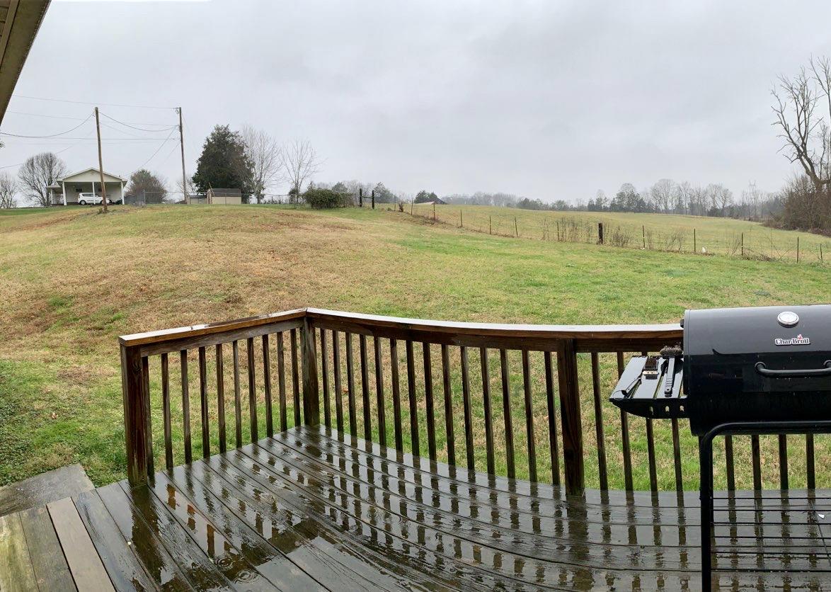 10029 East Emory Road Corryton, TN 37721 - Photo 22 of 27 Back Porch