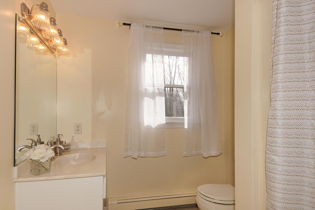 8 Hazel Road Hopkinton, MA 01748 - Photo 17 of 29 Gallery Image 17
