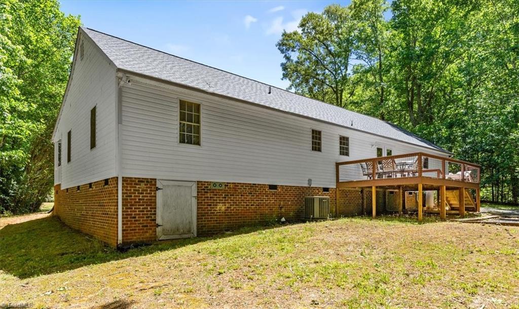 1056 Iron Mountain Road Asheboro, NC 27205 - Photo 32 of 37