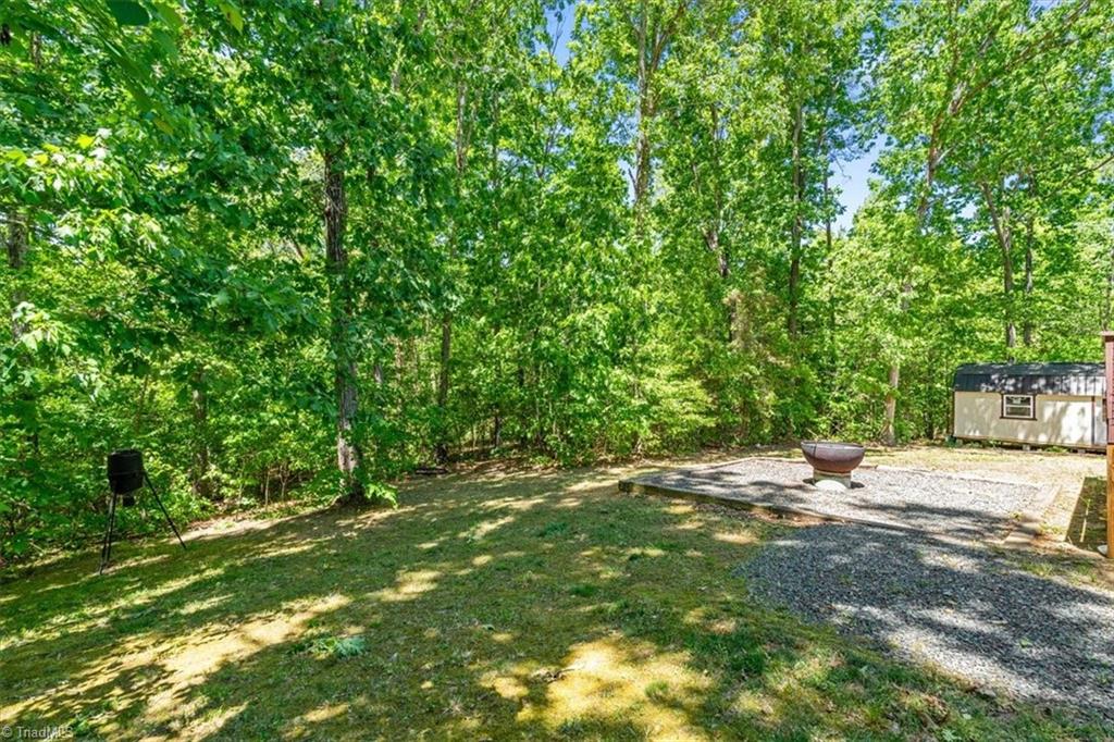1056 Iron Mountain Road Asheboro, NC 27205 - Photo 34 of 37