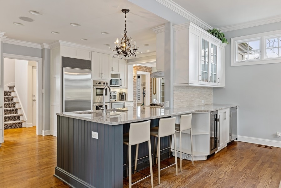 1018 Cherokee Road Wilmette, IL 60091 - Photo 7 of 22