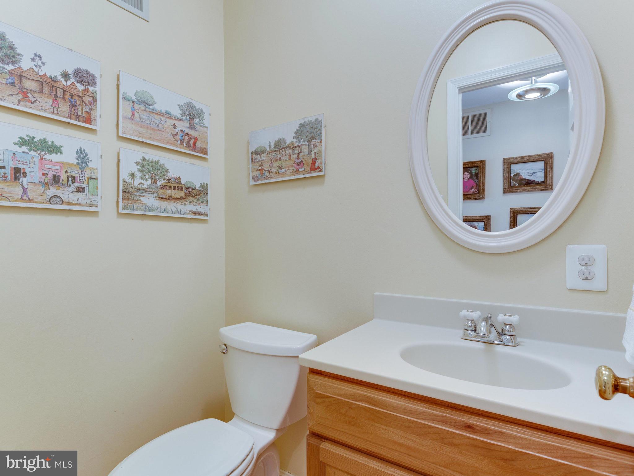 1157 Randolph Road McLean, VA 22101 - Photo 6 of 30 Bath