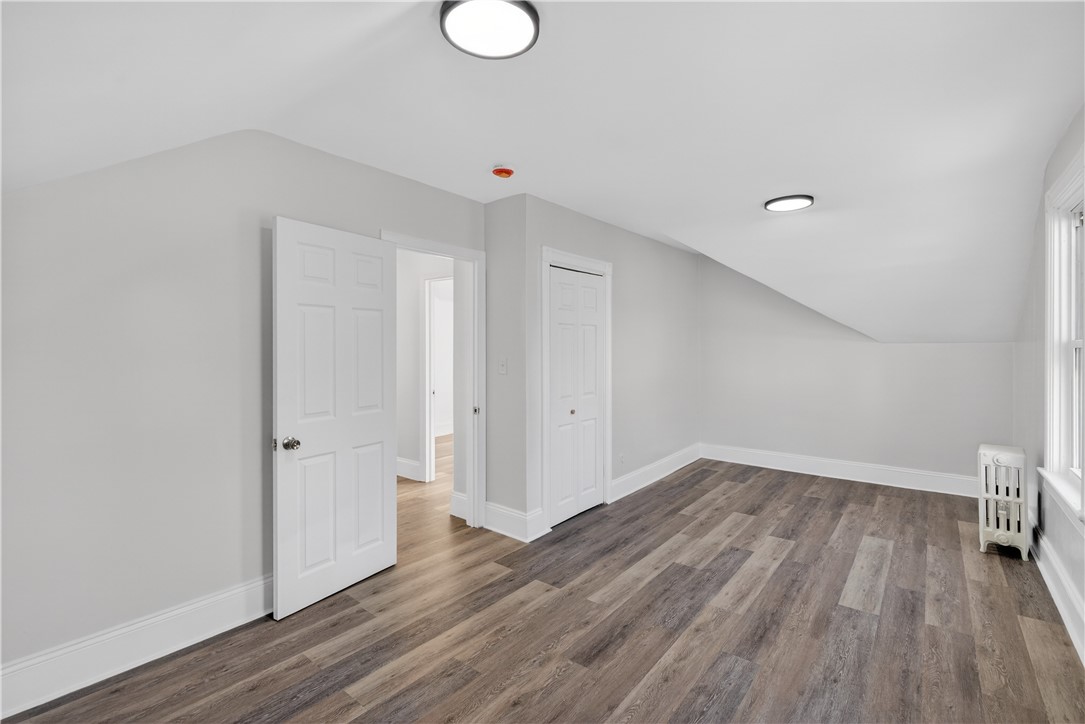 52 Sumner Avenue Cranston, RI 02920 - Photo 13 of 20