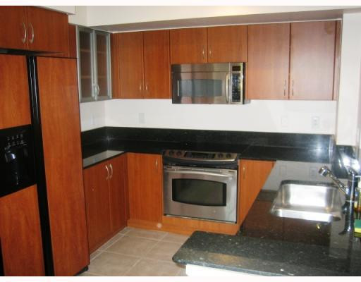 233 South Federal Highway, Unit 401 Boca Raton, FL 33432 - Photo 3 of 5 Kitchen
