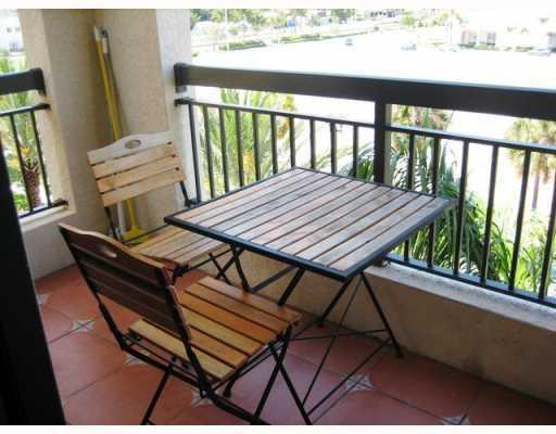 233 South Federal Highway, Unit 401 Boca Raton, FL 33432 - Photo 5 of 5 Patio/Deck