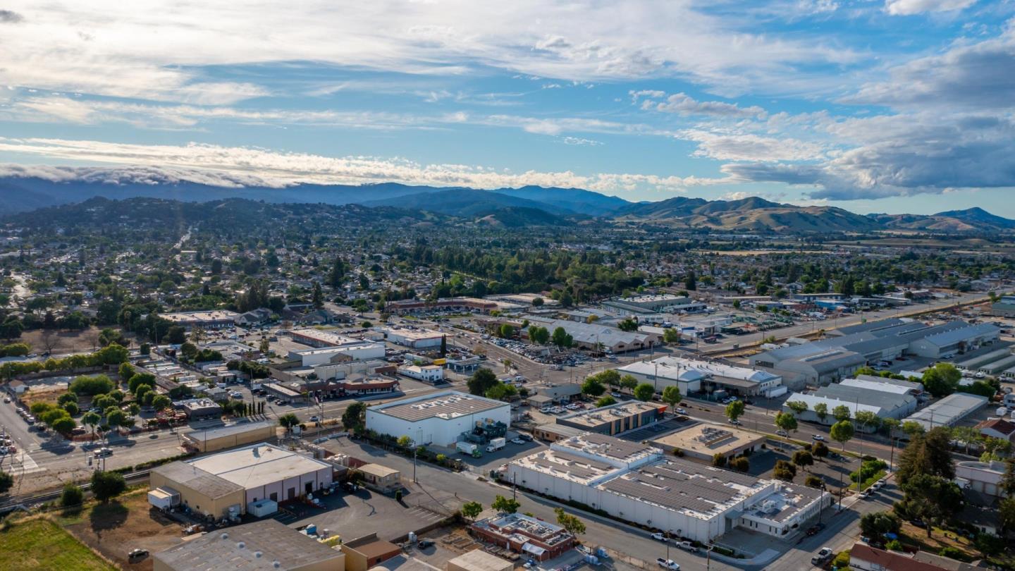 8151 Forest Street Gilroy, CA 95020 - Photo 42 of 43 an aerial view of residential house and green space