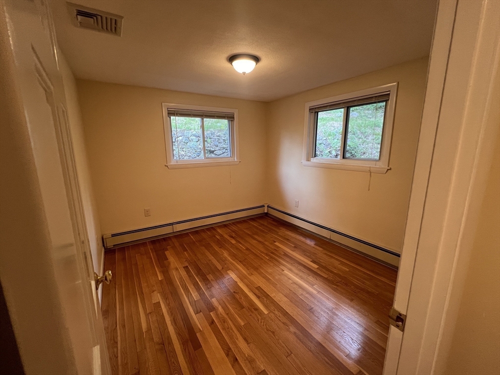 15 Oak Road Waltham, MA 02451 - Photo 15 of 32 Gallery Image 15