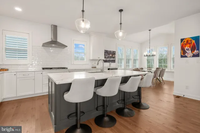 $895,000 | 4574 Old Saucon Road, Bethlehem, PA 18015