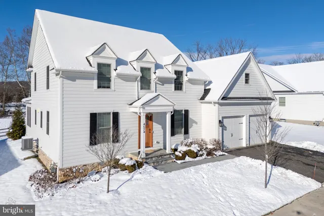 $895,000 | 4574 Old Saucon Road, Bethlehem, PA 18015