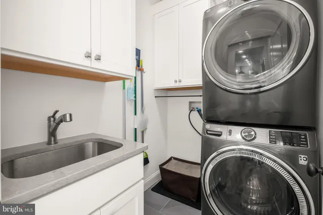 $895,000 | 4574 Old Saucon Road, Bethlehem, PA 18015