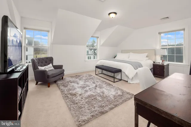 $895,000 | 4574 Old Saucon Road, Bethlehem, PA 18015