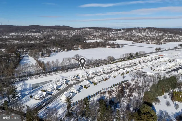 $895,000 | 4574 Old Saucon Road, Bethlehem, PA 18015