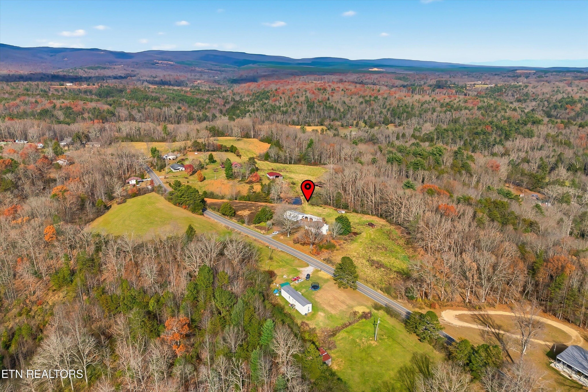 567 Dogwood Road Rockwood, TN 37854 - Photo 37 of 48 a view of a city with mountain