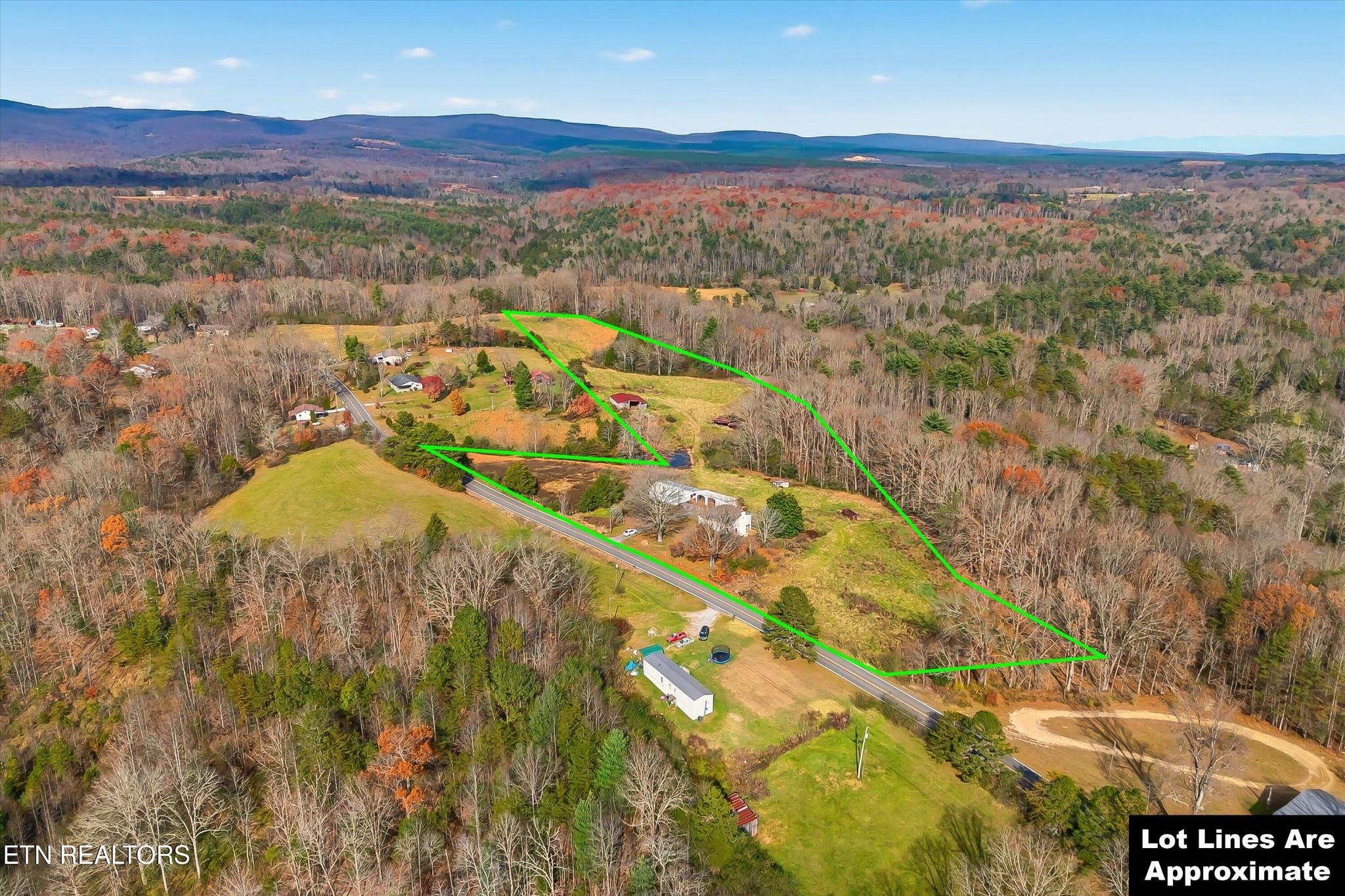 567 Dogwood Road Rockwood, TN 37854 - Photo 48 of 48 a view of city and mountain