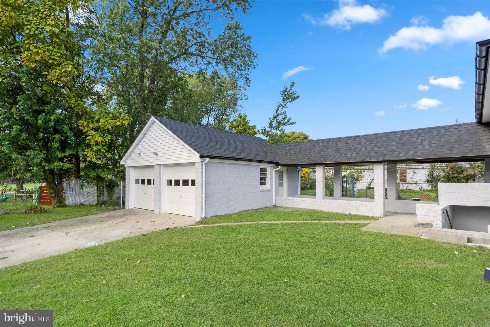 110 Riverside Drive Essex, MD 21221 - Photo 5 of 55