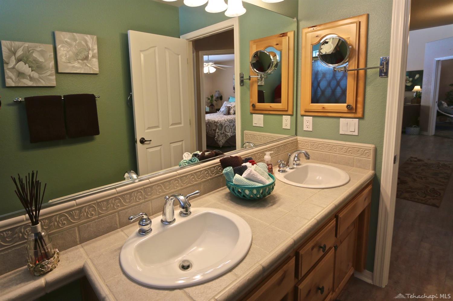 29271 North Lower Valley Road Tehachapi, CA 93561 - Photo 41 of 52 Gallery Image 41