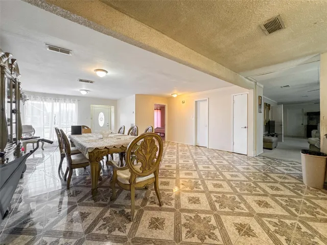 $450,000 | 616 Travis Street, Webster, TX 77598