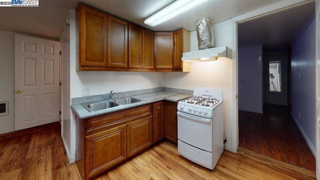 $795,000 | 3314 Farnam Street, Oakland, CA 94601