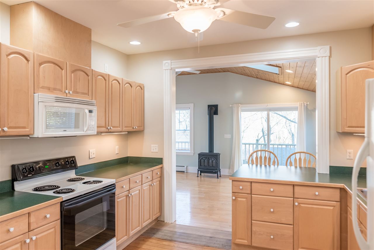 117 Middle Road Portsmouth, NH 03801 - Photo 3 of 22