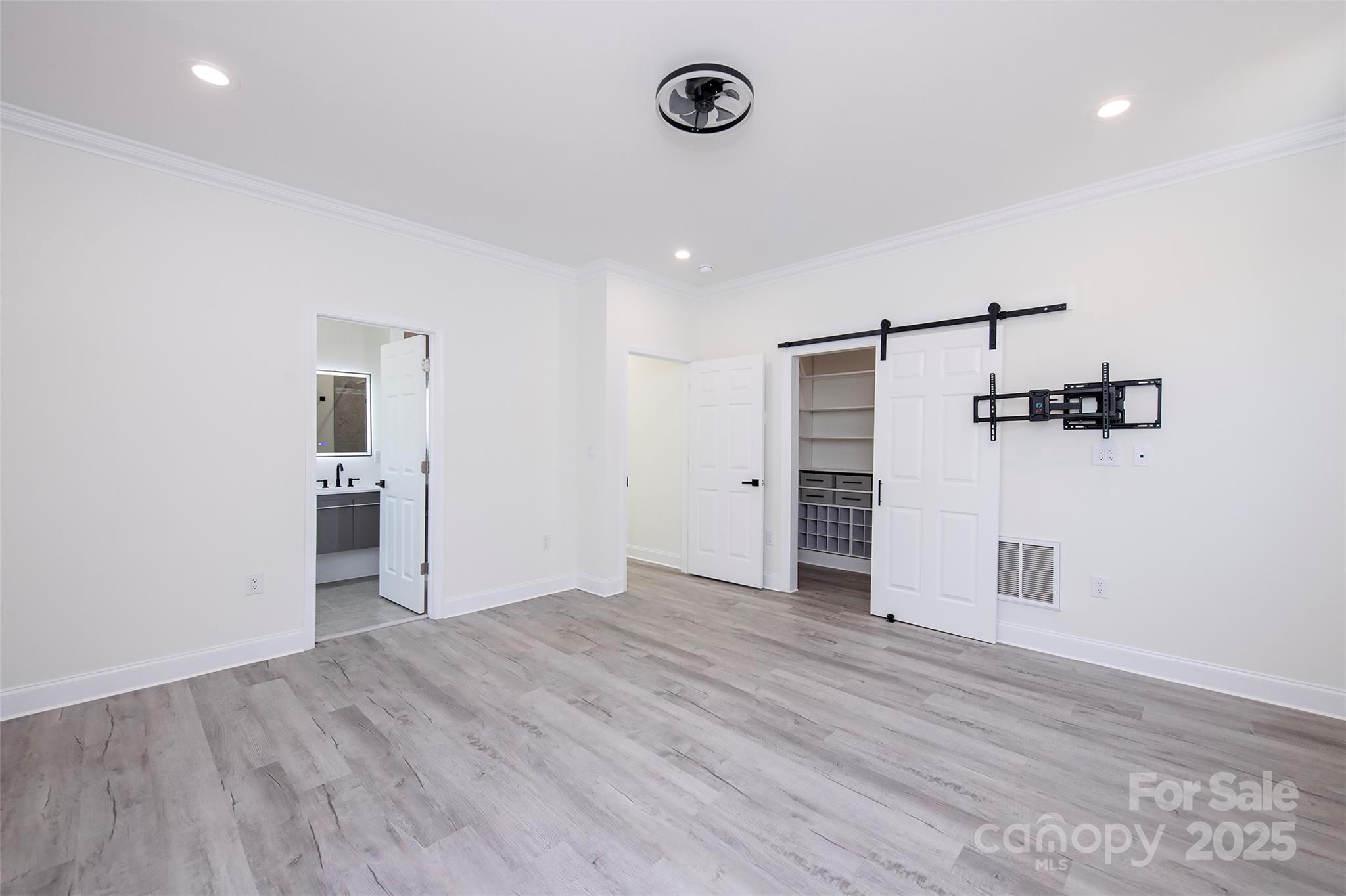 6534 Providence Road Charlotte, NC 28226 - Photo 13 of 43 Gallery Image 13