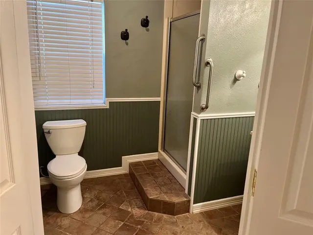 $250,000 | 204 West Fayette Street, Fayetteville, TX 78940