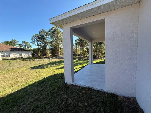 $298,900 | 193 Castle Avenue South, Lehigh Acres, FL 33974