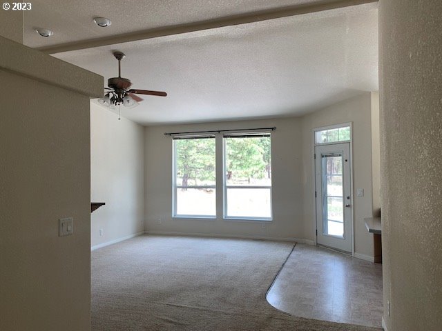 342 Aspen Goldendale, WA 98620 - Photo 12 of 40 Family Room