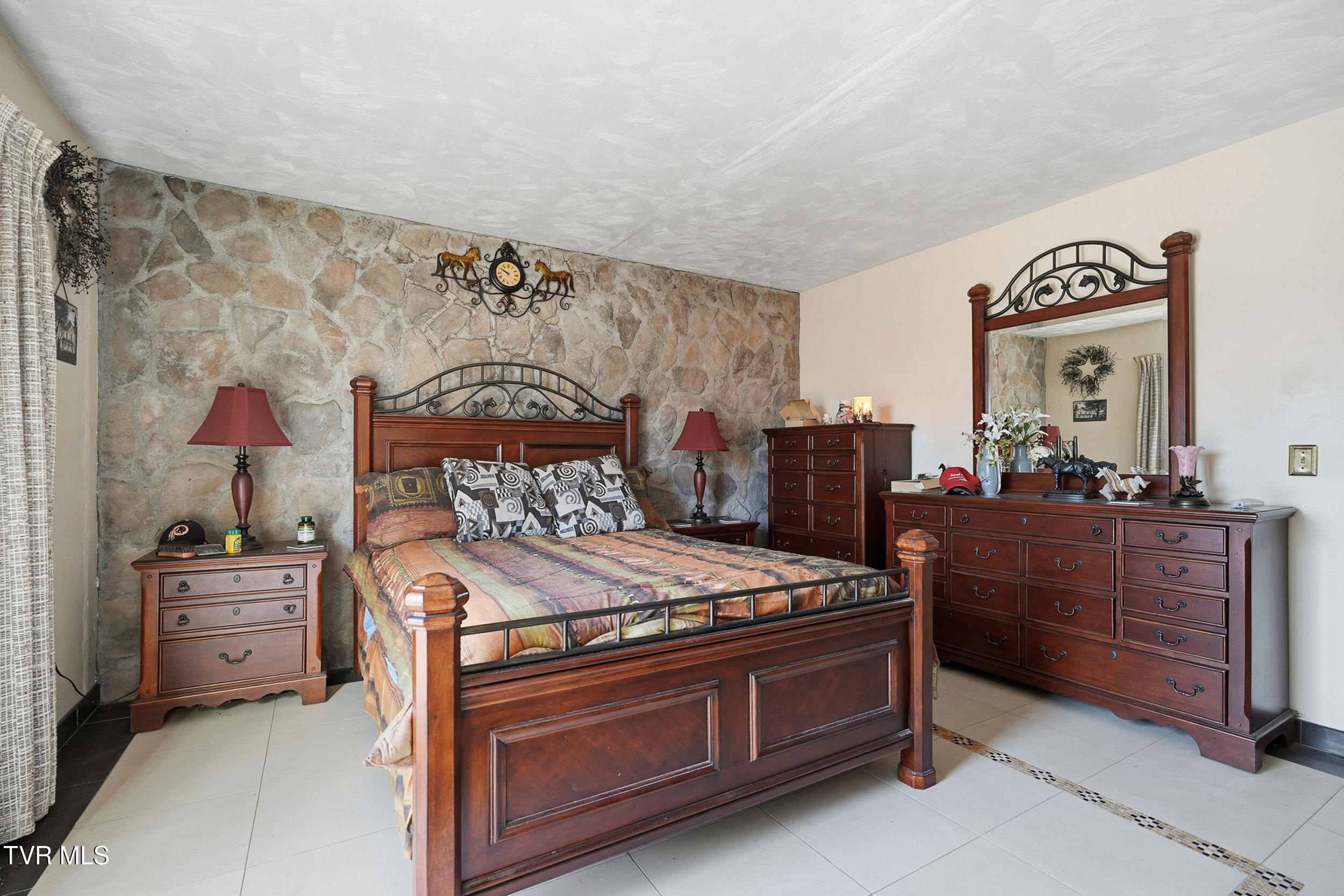9616 Mountain Cove Road Pound, VA 24279 - Photo 21 of 51 21_dsc07675