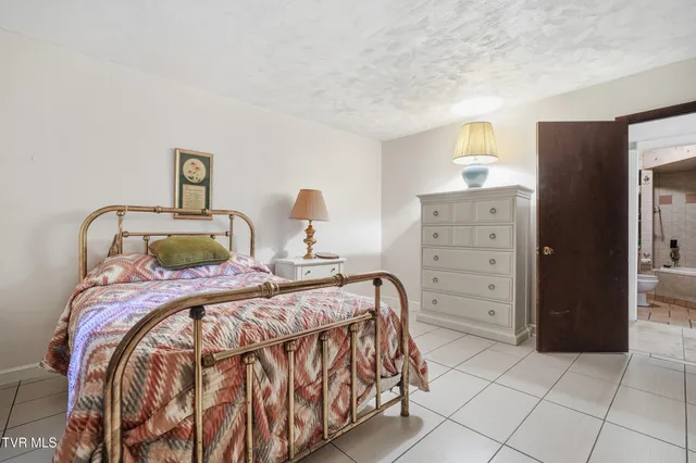 $220,000 | 9616 Mountain Cove Road, Pound, VA 24279