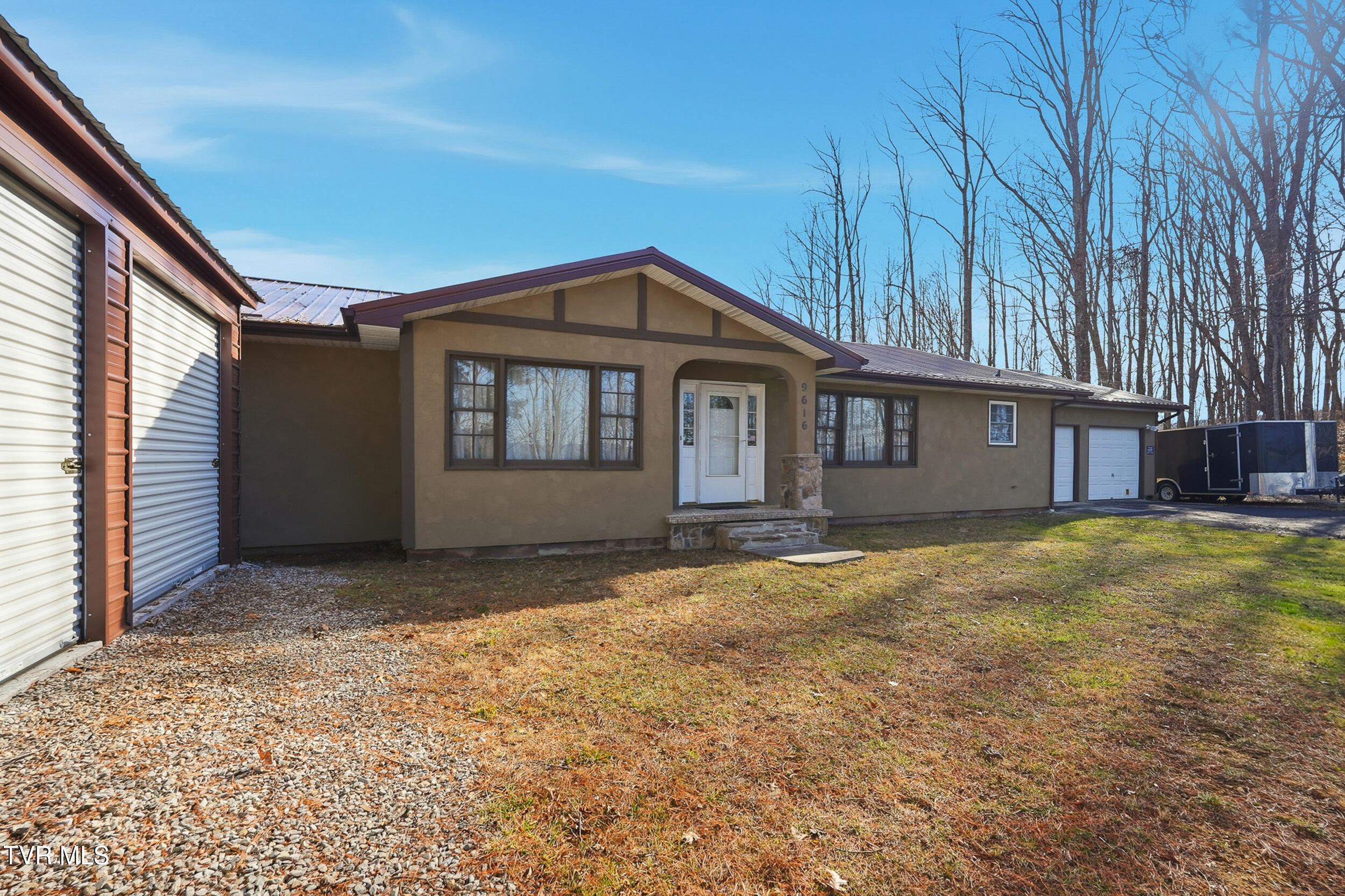 9616 Mountain Cove Road Pound, VA 24279 - Photo 4 of 51 4_dsc07747