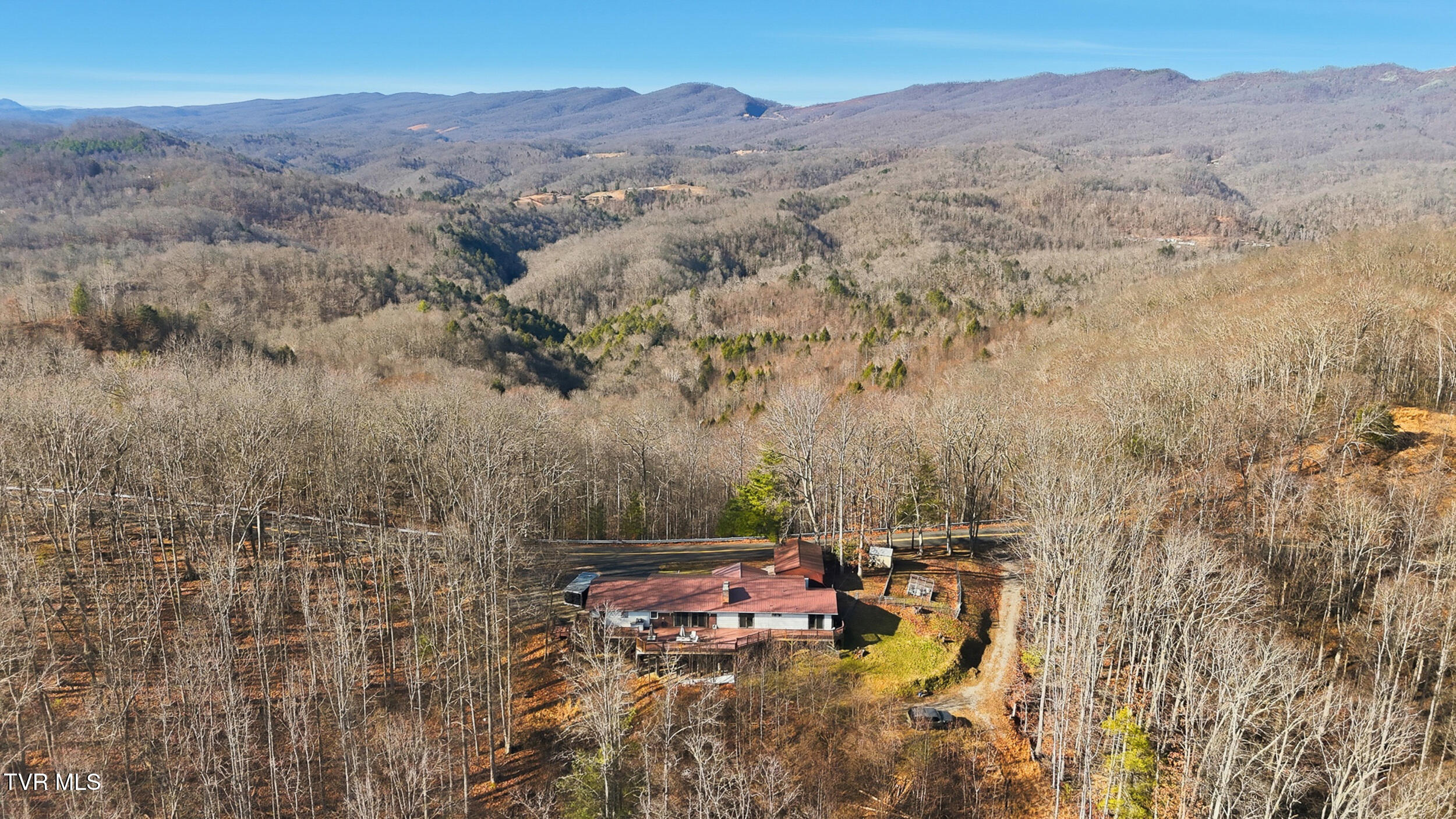 9616 Mountain Cove Road Pound, VA 24279 - Photo 45 of 51 45_dji_20260105113104_0266_d