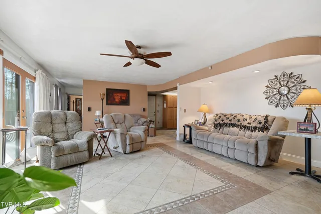 $220,000 | 9616 Mountain Cove Road, Pound, VA 24279