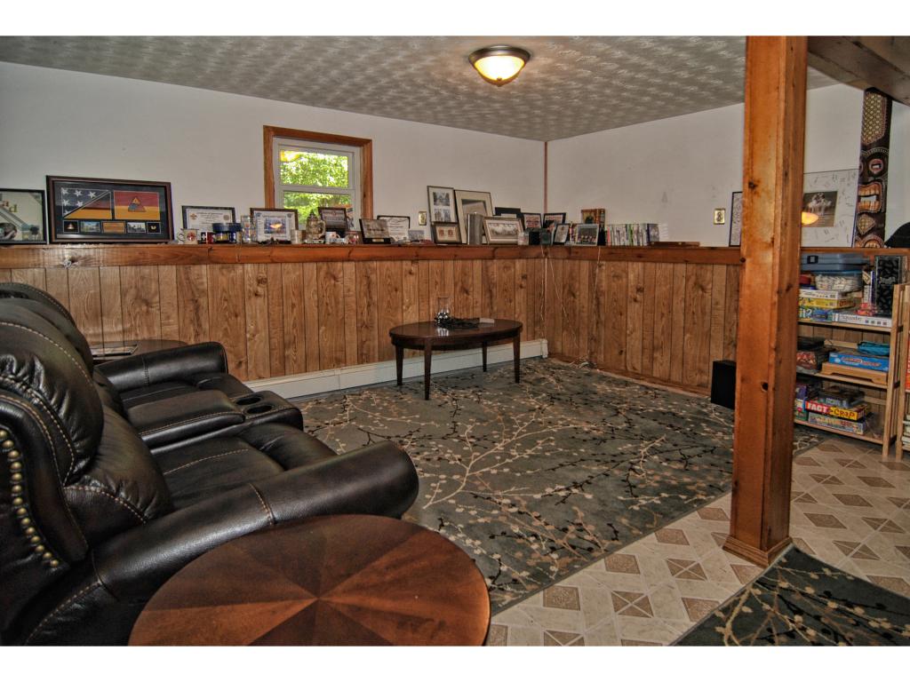 51 Plummer Road Bedford, NH 03110 - Photo 14 of 21