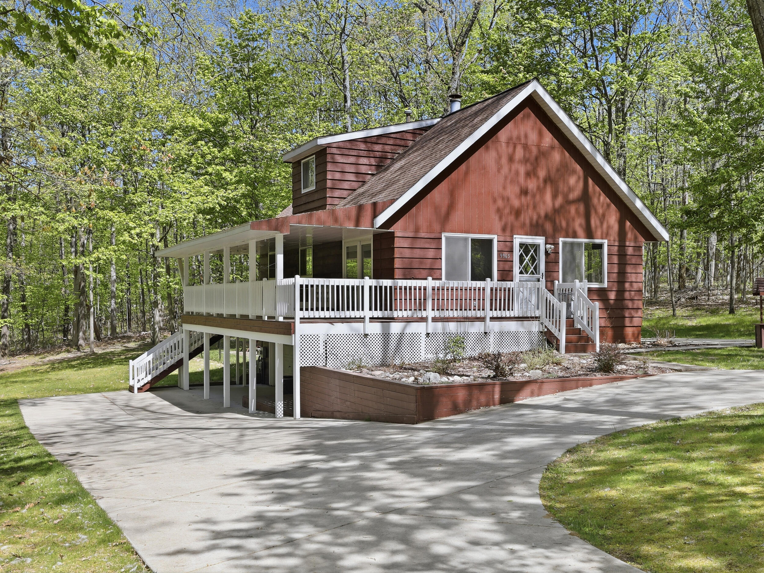 9965 Rising Star Lane Canadian Lakes, MI 49346 - Photo 3 of 50 Wrap Around Porch