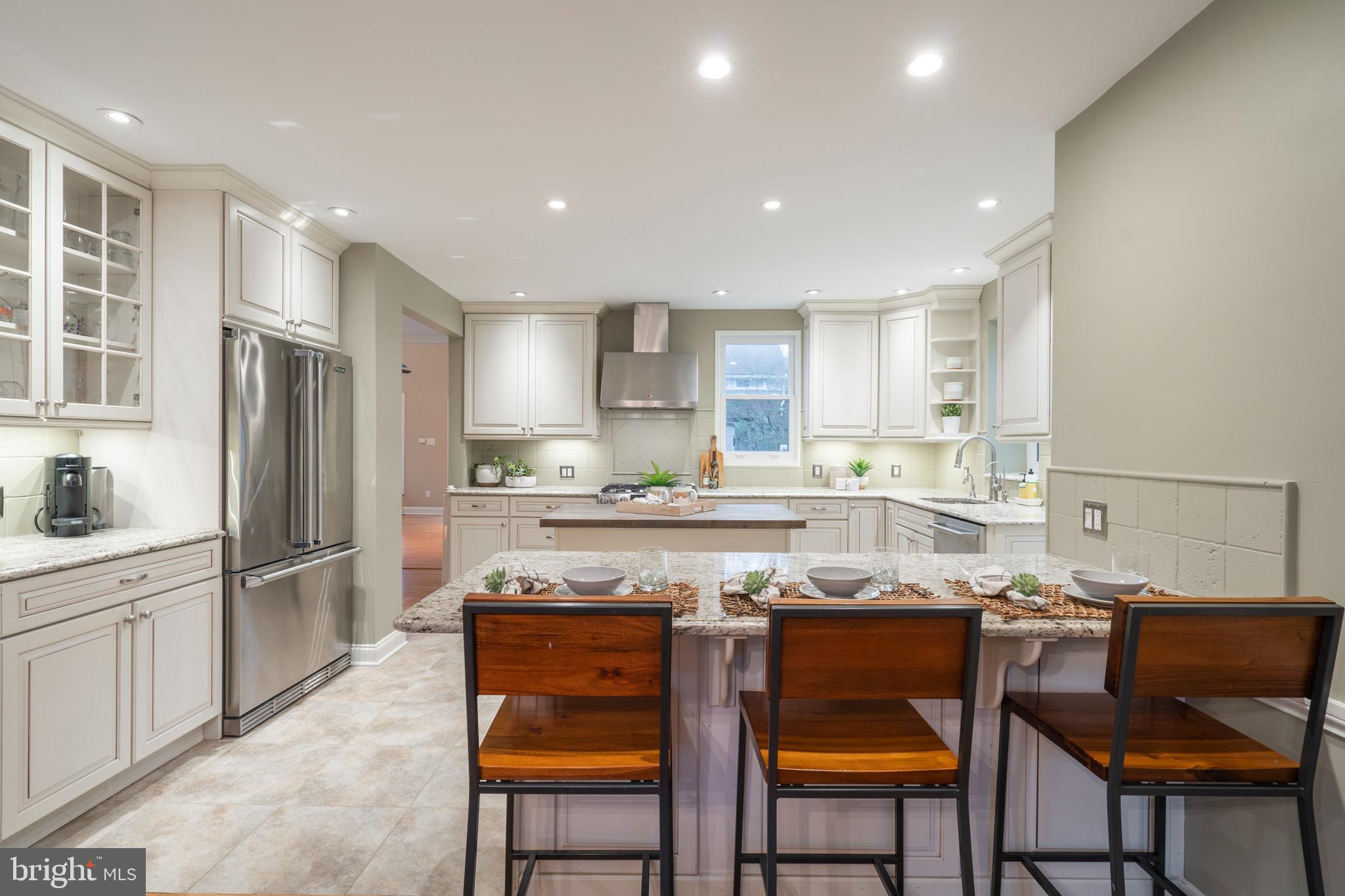 156 Vassar Road Bala Cynwyd, PA 19004 - Photo 12 of 53 Eat-in Kitchen