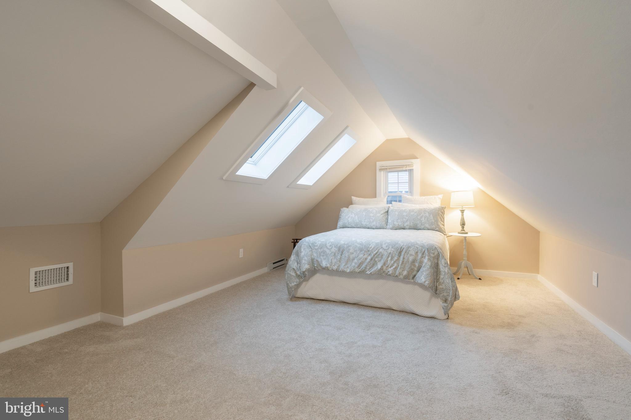 156 Vassar Road Bala Cynwyd, PA 19004 - Photo 38 of 53 3rd Floor Bedroom 4