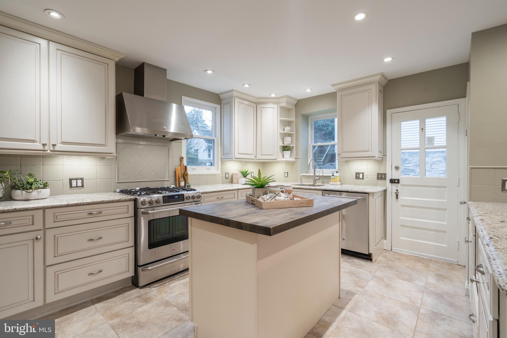 156 Vassar Road Bala Cynwyd, PA 19004 - Photo 10 of 53 Kitchen