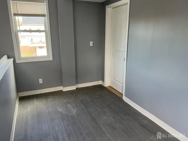 $2,500 | 247 Washington Avenue, Unit 2F, Carteret, NJ 07008