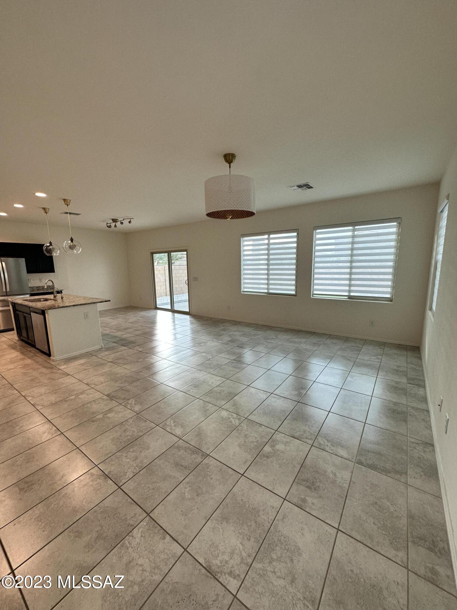 7544 South Circulo Rio Blanco Tucson, AZ 85756 - Photo 4 of 49 Gallery Image 4