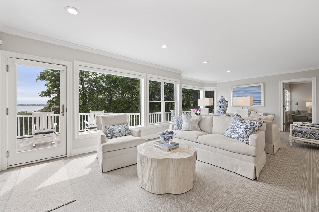 41 Littles Point Road Swampscott, MA 01907 - Photo 10 of 42 Gallery Image 10