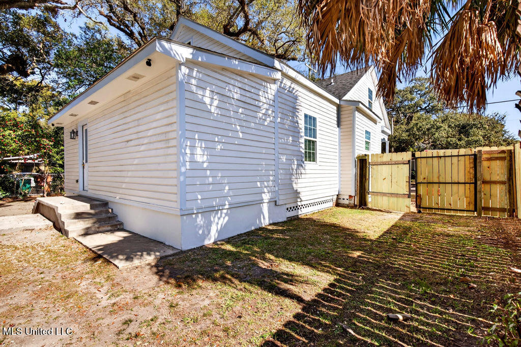 247 Forrest Avenue Biloxi, MS 39530 - Photo 34 of 39 247ForrestAve-34