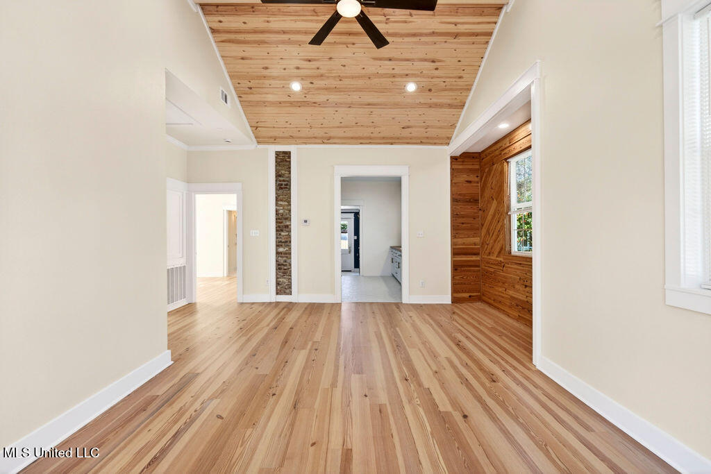 247 Forrest Avenue Biloxi, MS 39530 - Photo 6 of 39 247ForrestAve-6