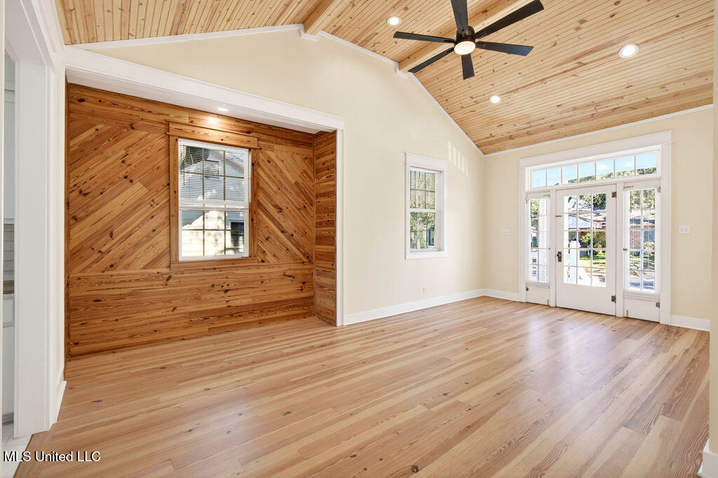 247 Forrest Avenue Biloxi, MS 39530 - Photo 9 of 39 247ForrestAve-9