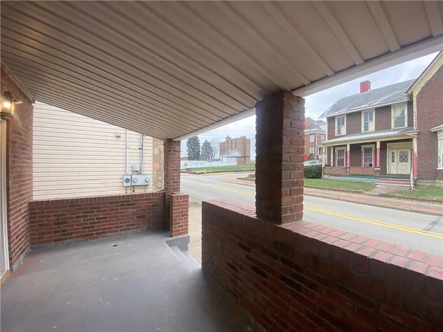 $725 | 407 Pittsburgh Street, Unit C, Connellsville, PA 15425