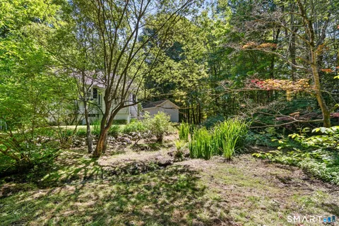 $950,000 | 158 Spring Water Lane, New Canaan, CT 06840