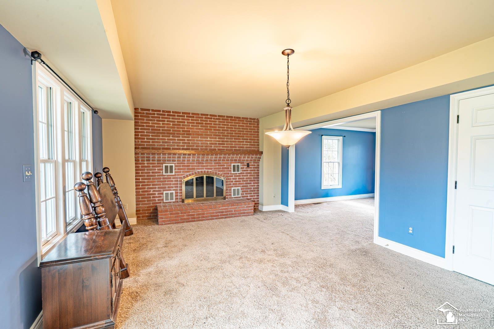 11763 Grafton Road Carleton, MI 48117 - Photo 4 of 38