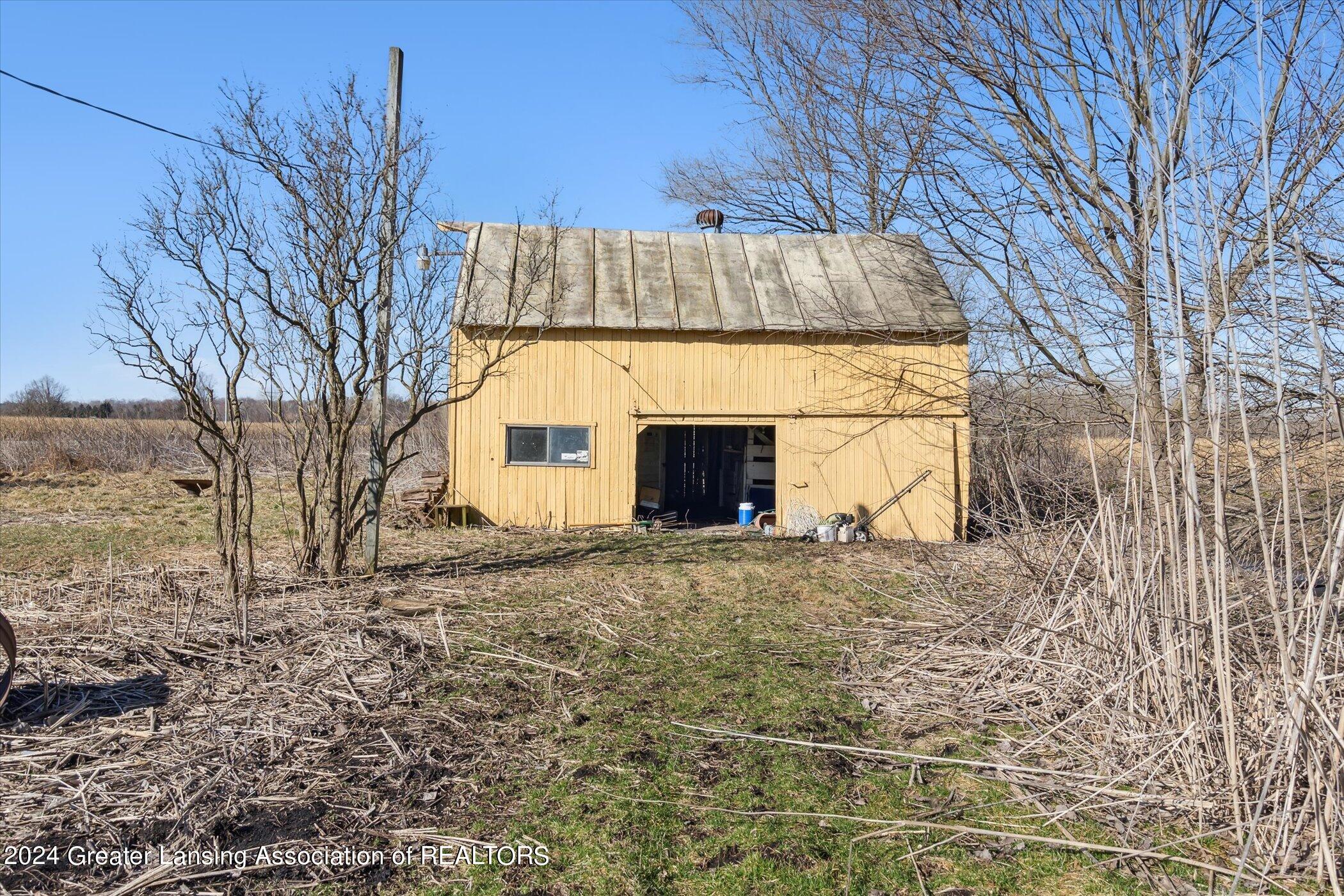 4756 Curtice Road Mason, MI 48854 - Photo 14 of 26 14-4756-Curtice-Rd-Mason-MI-48854-Window